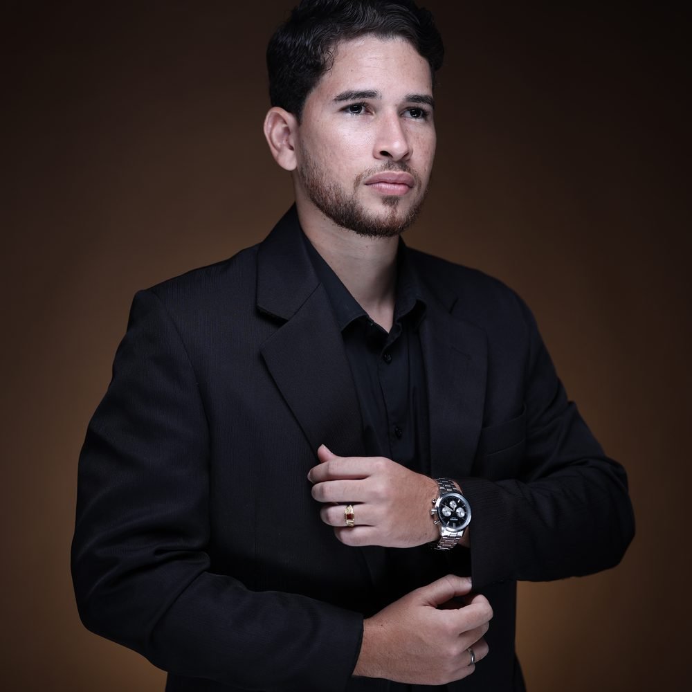 Dr. Lucas Freitas